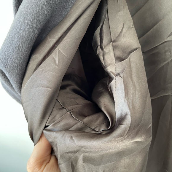 MaxMara Wool/Angora Rabbit Hair/Cashmere Gray Trench Coat - Size 8 - Picture 13 of 15